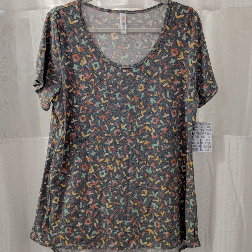 SALE buy2get1 FREE! multi color L classic tee